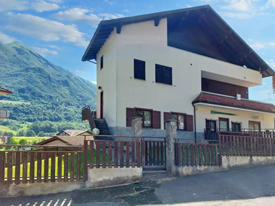 Immagine 10 di Appartamento in vendita  in Via Trieste, N. 56 a Pasturo