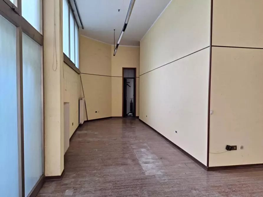 Immagine 7 di Negozio in vendita  in via Botticelli, N. snc a San Donà Di Piave