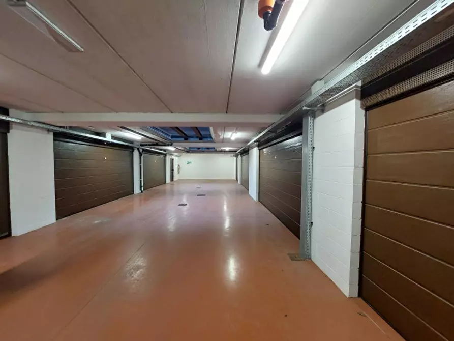 Immagine 8 di Appartamento in vendita  in Viale Pubblico Passeggio, 42, 29121 Piacenza PC, Italia a Piacenza