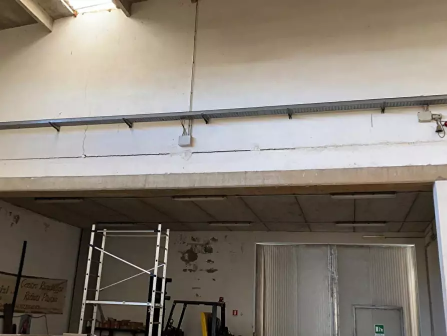 Immagine 10 di Capannone industriale in vendita  in Iglesias, N. snc a Iglesias