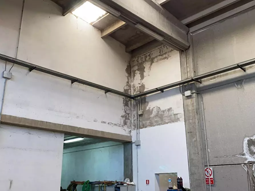 Immagine 11 di Capannone industriale in vendita  in Iglesias, N. snc a Iglesias