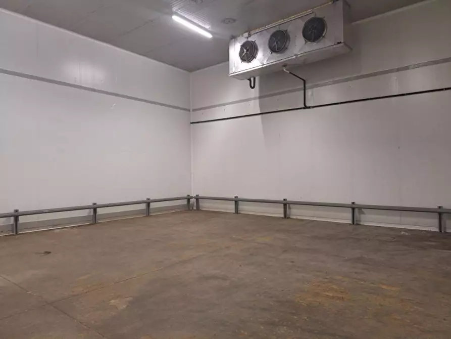 Immagine 8 di Capannone industriale in vendita  in Via del Lavoro, 3, 35026 Zona Industriale PD, Italia a Conselve