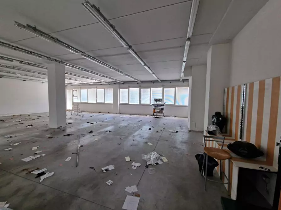 Immagine 10 di Magazzino in vendita  in Loclità San Giustino Valdarno, Via Coppi, N. 8-10 a Loro Ciuffenna