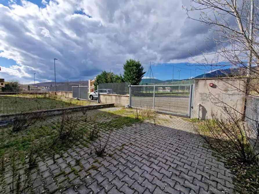 Immagine 19 di Magazzino in vendita  in Loclità San Giustino Valdarno, Via Coppi, N. 8-10 a Loro Ciuffenna