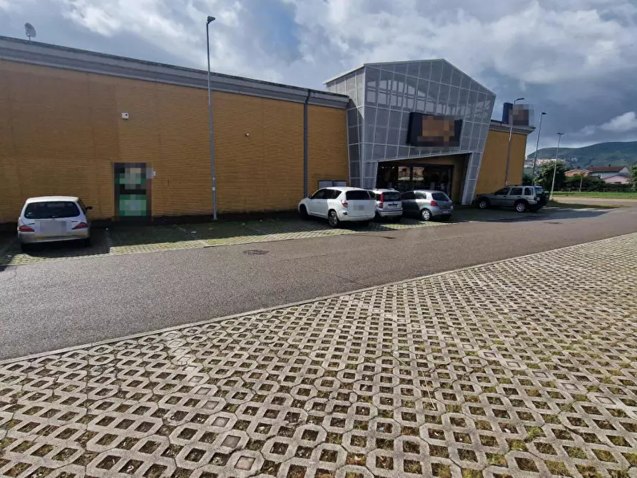 Immagine 4 di Negozio in vendita  in Narni a Narni