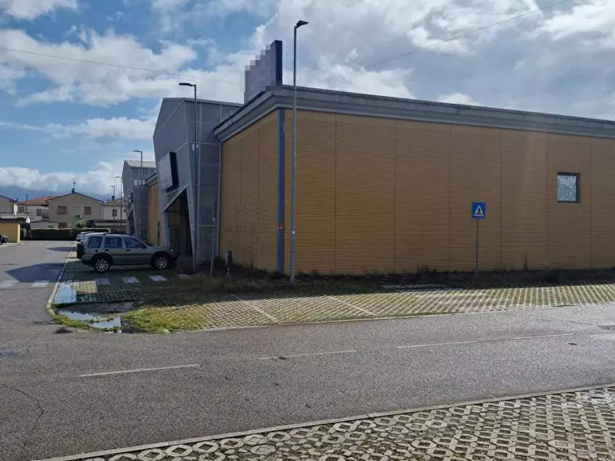 Immagine 9 di Negozio in vendita  in Narni a Narni