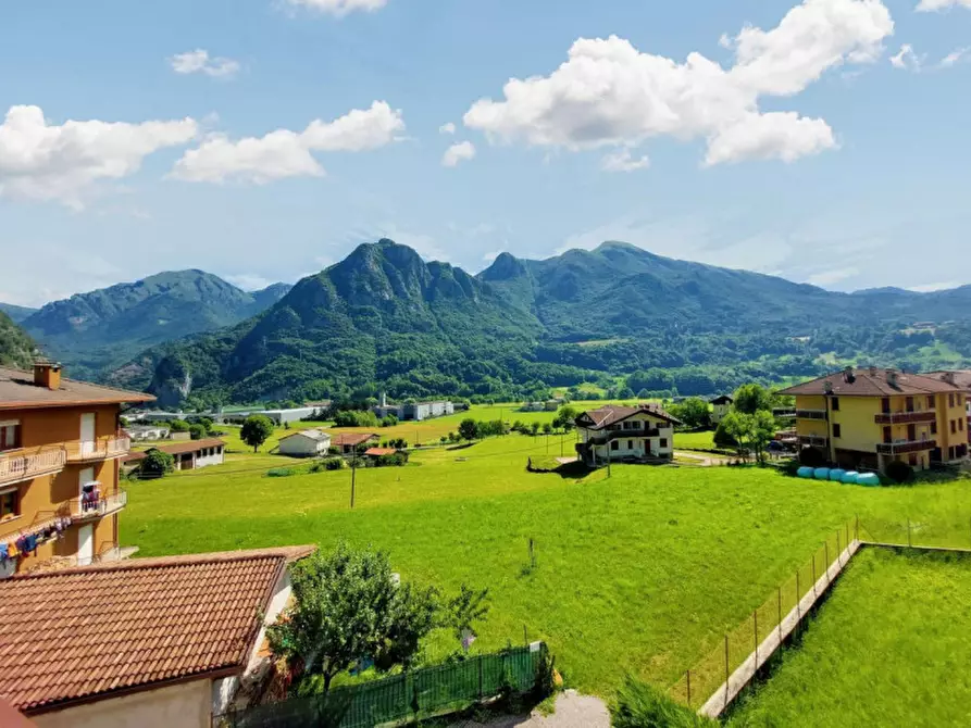 Immagine 11 di Appartamento in vendita  in Via Trieste, N. 56 a Pasturo