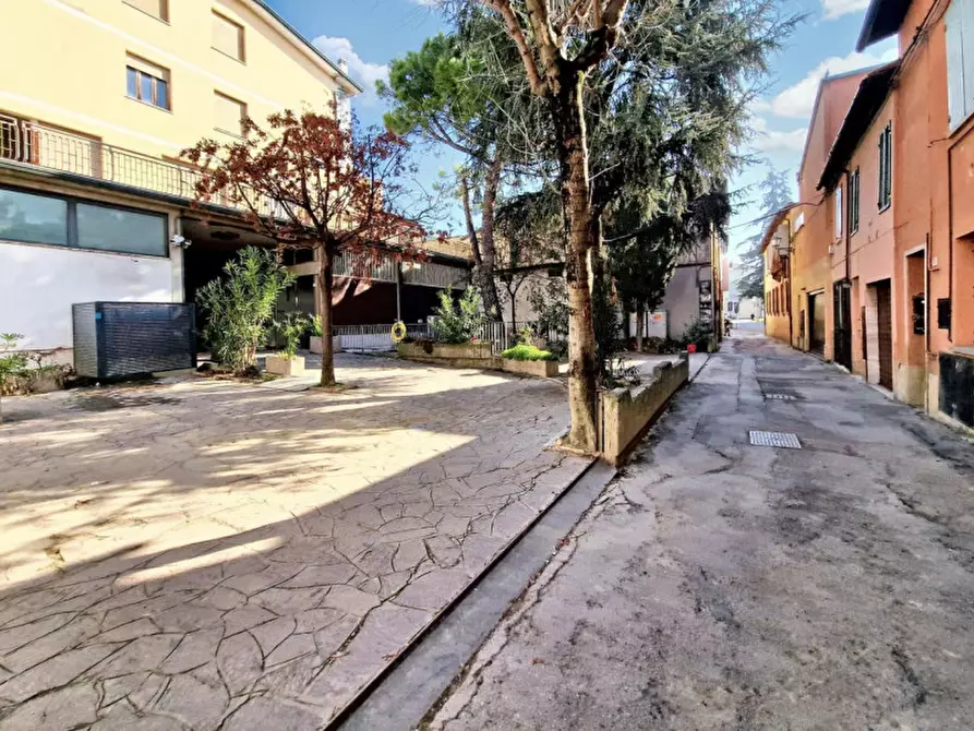 Immagine 4 di Ufficio in vendita  in Via Emilia Interna, N. 29-31-33 a Castel Bolognese