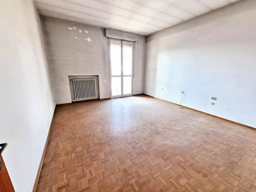 Immagine 15 di Ufficio in vendita  in Via Emilia Interna, N. 29-31-33 a Castel Bolognese