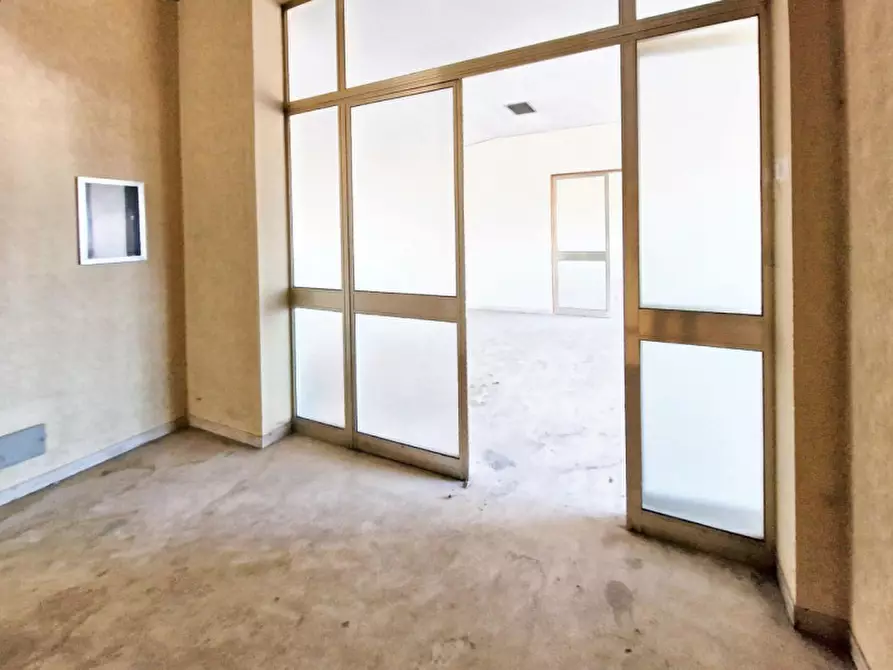 Immagine 17 di Ufficio in vendita  in Via Emilia Interna, N. 29-31-33 a Castel Bolognese