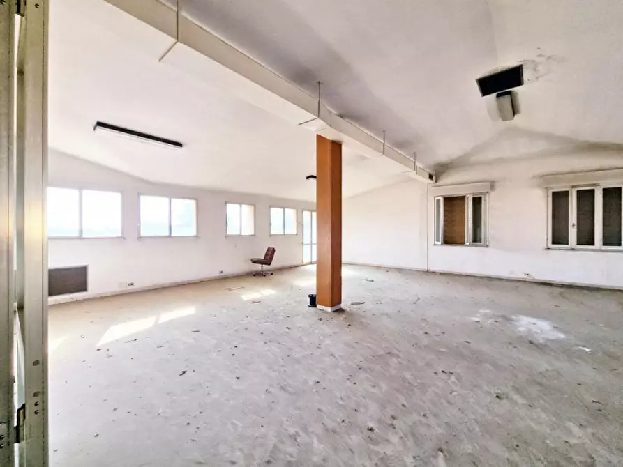 Immagine 24 di Ufficio in vendita  in Via Emilia Interna, N. 29-31-33 a Castel Bolognese