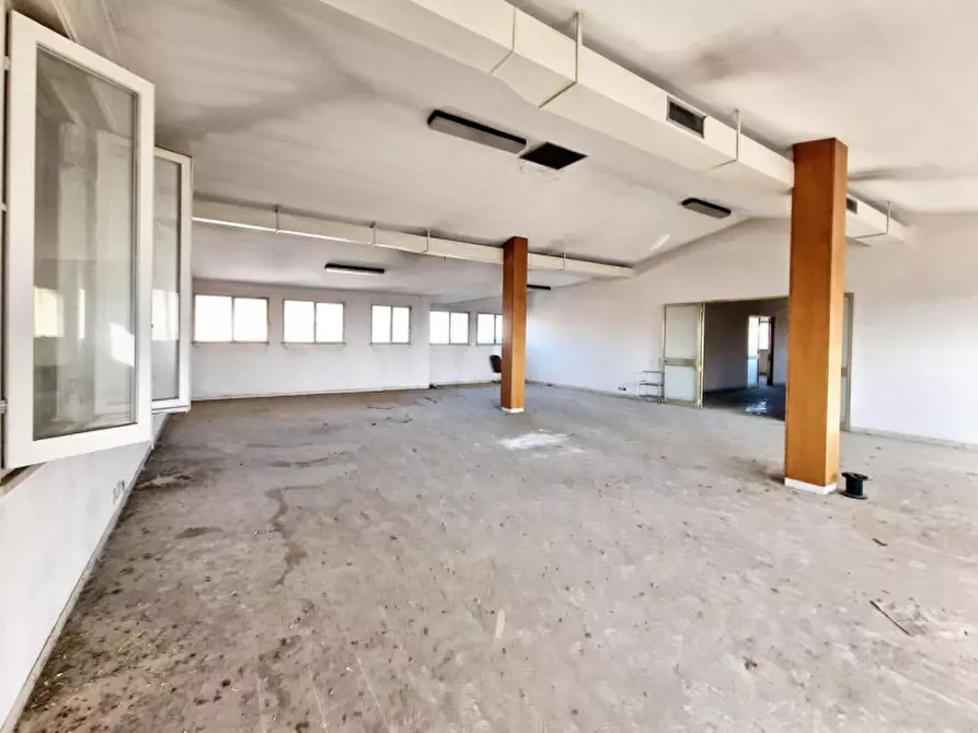 Immagine 26 di Ufficio in vendita  in Via Emilia Interna, N. 29-31-33 a Castel Bolognese