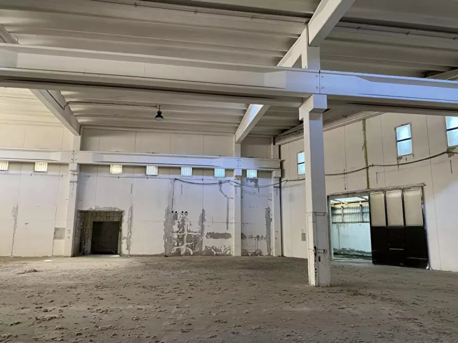Immagine 6 di Capannone industriale in vendita  in via Roma, N. 46B a Casto