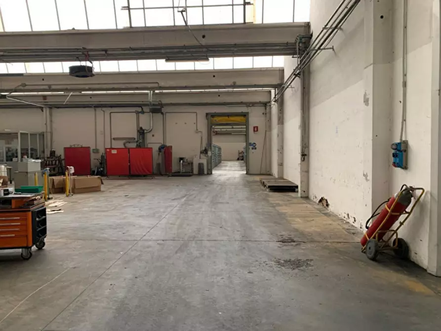 Immagine 2 di Capannone industriale in vendita  in Via Cavalieri di Malta, N. 8 a Torreglia