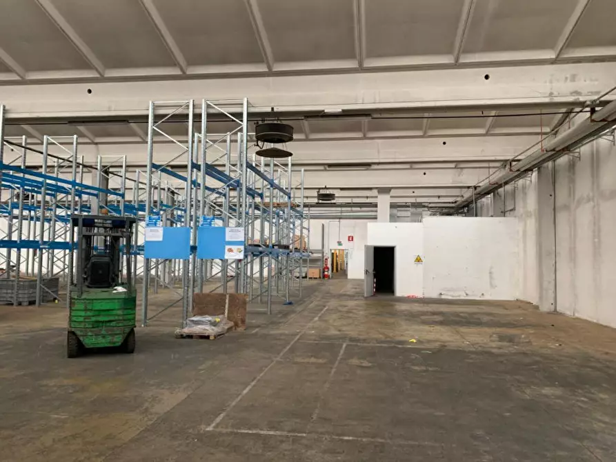 Immagine 3 di Capannone industriale in vendita  in Via Cavalieri di Malta, N. 8 a Torreglia