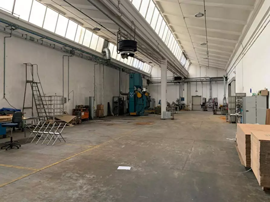 Immagine 8 di Capannone industriale in vendita  in Via Cavalieri di Malta, N. 8 a Torreglia
