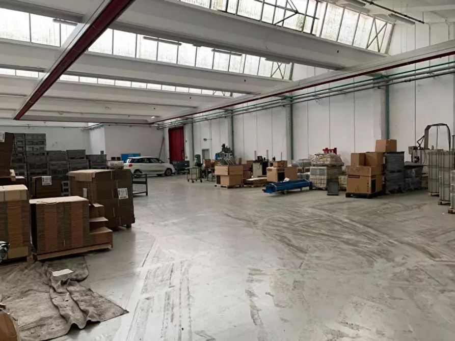 Immagine 10 di Capannone industriale in vendita  in Via Cavalieri di Malta, N. 8 a Torreglia
