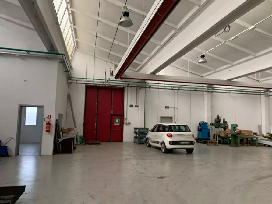 Immagine 11 di Capannone industriale in vendita  in Via Cavalieri di Malta, N. 8 a Torreglia