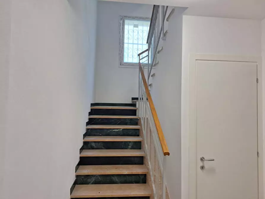 Immagine 10 di Appartamento in vendita  in Viale Cappuccini, N. 25 a Imola