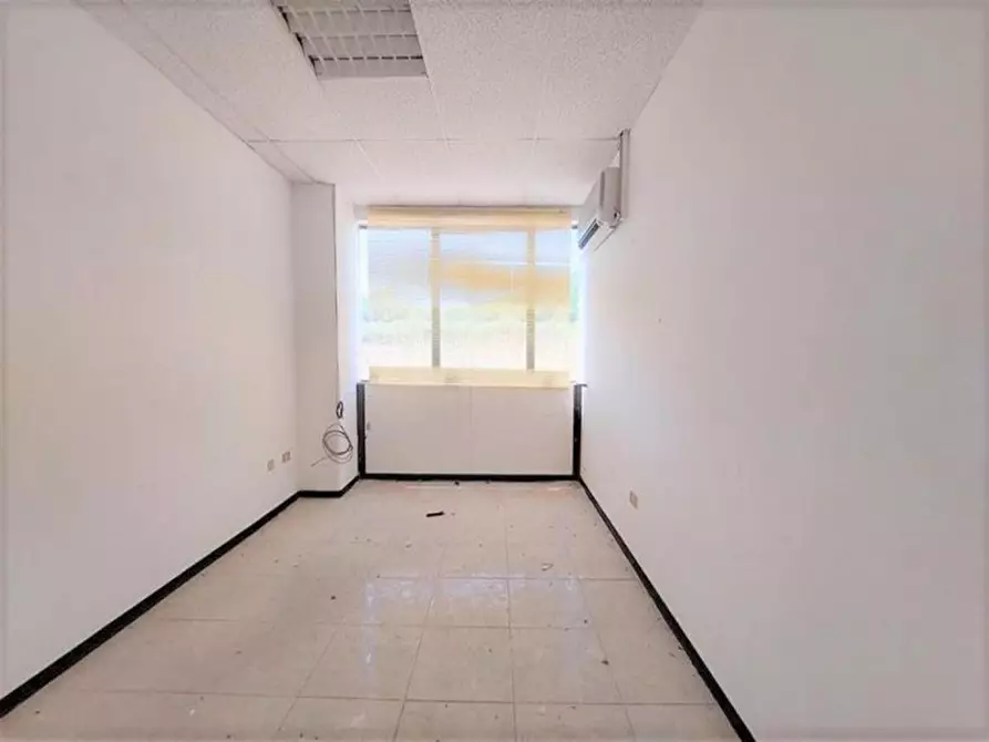 Immagine 15 di Capannone industriale in vendita  in Via Arenella, N. 1 a Giuliano Teatino