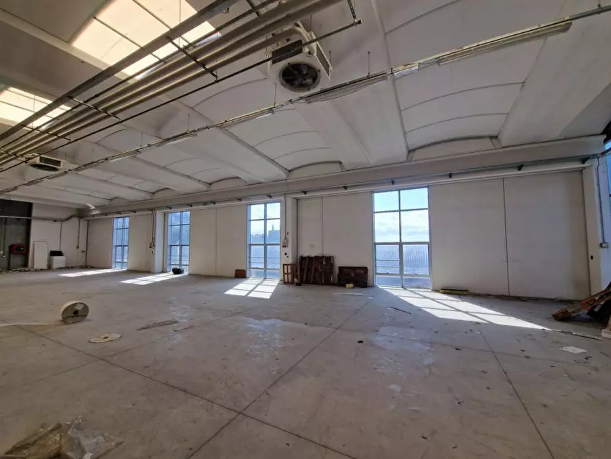 Immagine 3 di Capannone industriale in vendita  in Via Dante Alighieri, N. 9 a Calenzano