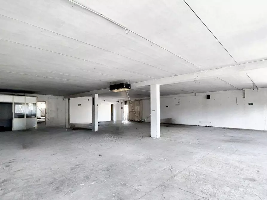 Immagine 4 di Capannone industriale in vendita  in Via Walter Tobagi, N. 65 a San Salvo