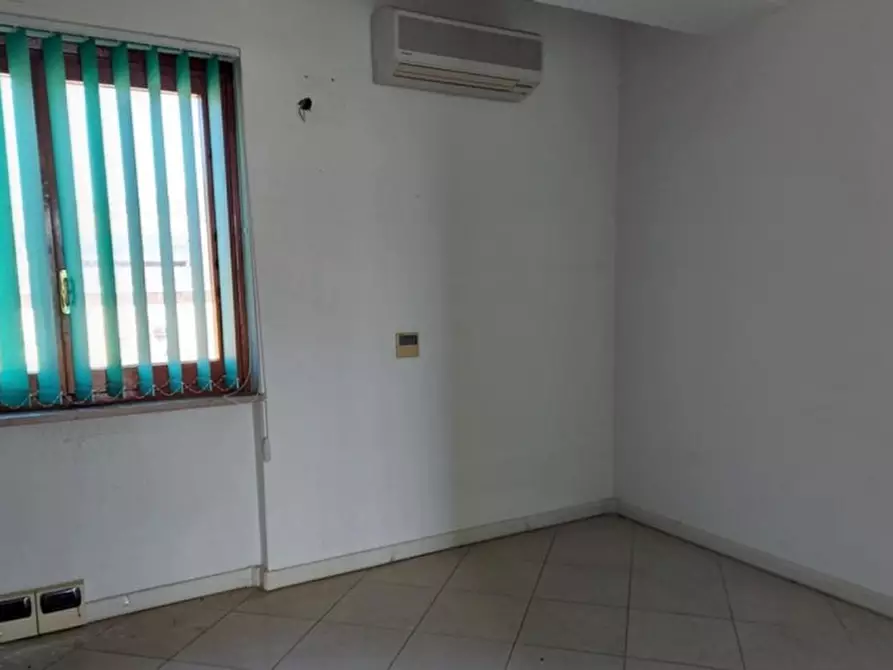 Immagine 9 di Ufficio in vendita  in Strada Statale Valnerina, N. 62 a Montefranco
