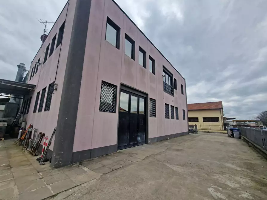 Immagine 2 di Capannone industriale in vendita  in Località Rigutino Ovest, N. 230 a Arezzo