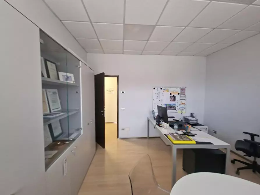 Immagine 11 di Capannone industriale in vendita  in Località Rigutino Ovest, N. 230 a Arezzo