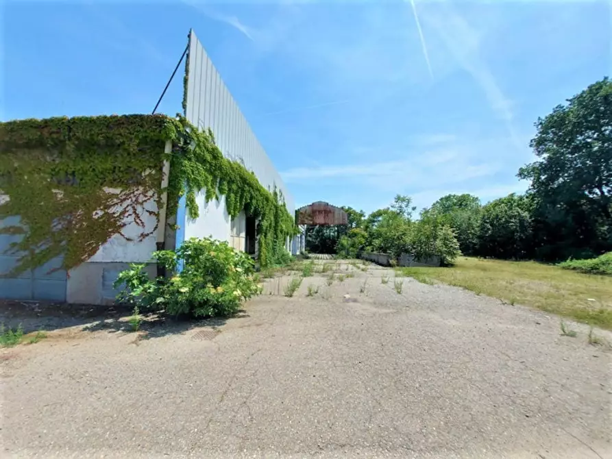 Immagine 10 di Capannone industriale in vendita  in Via Trecate, N. 19 a Romentino