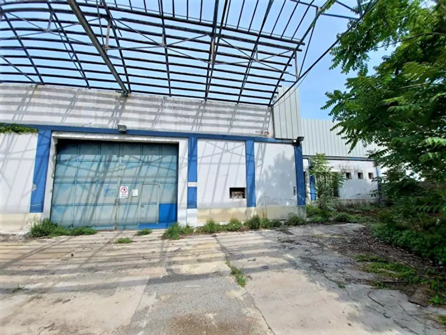 Immagine 17 di Capannone industriale in vendita  in Via Trecate, N. 19 a Romentino