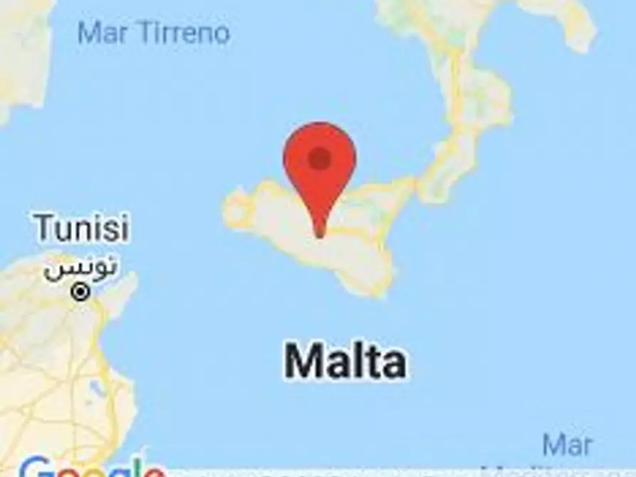 Immagine 23 di Negozio in vendita  in Contrada Savarino Niscima, N. 3 a Caltanissetta