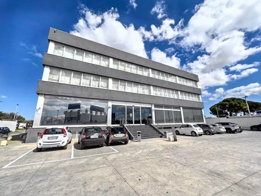 Immagine 18 di Negozio in vendita  in Viale Porta D'Europa, N. 4 a Lecce