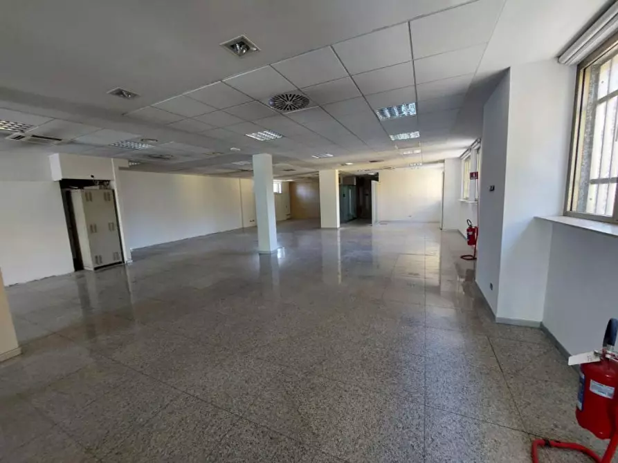 Immagine 11 di Ufficio in vendita  in via Statale Dei Giovi, N. 11/B a Grandate