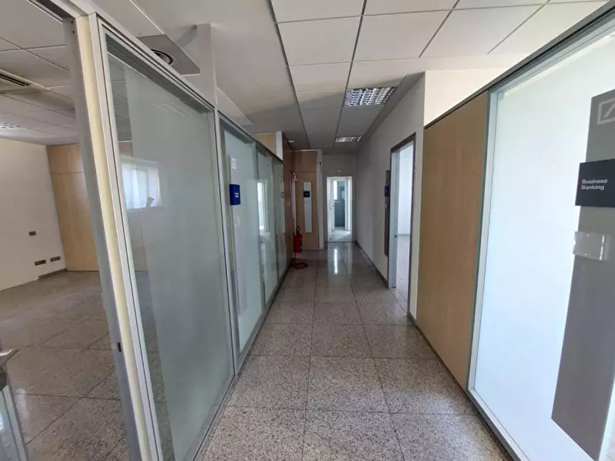 Immagine 13 di Ufficio in vendita  in via Statale Dei Giovi, N. 11/B a Grandate