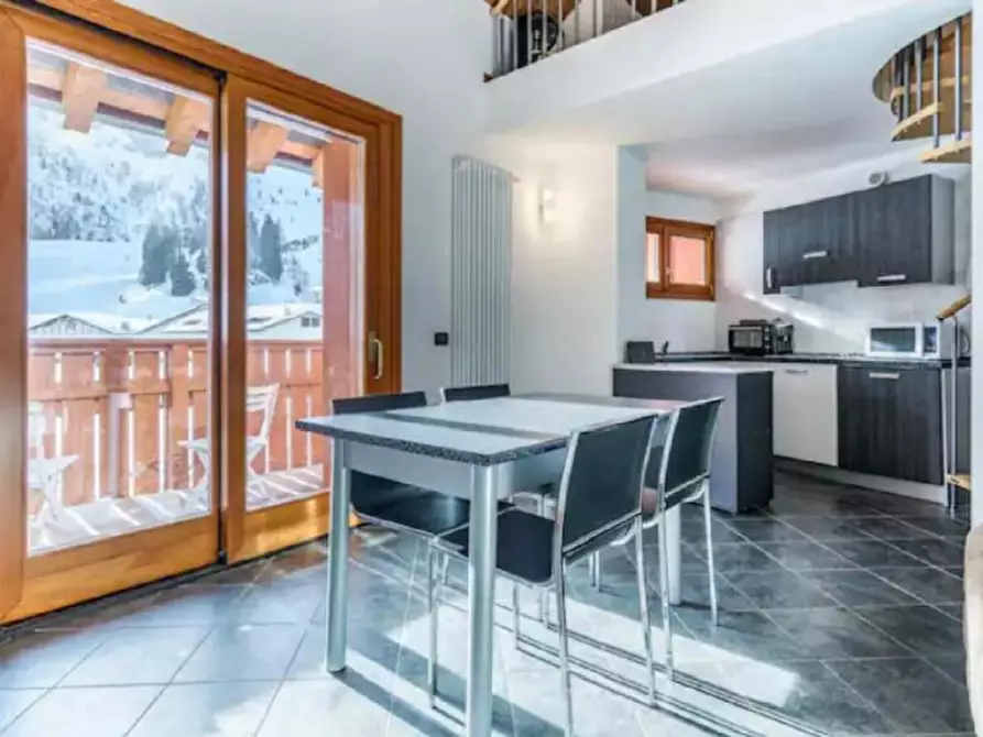 Immagine 1 di Appartamento in vendita  in via Cambrembo - località Arale, N. snc a Valleve