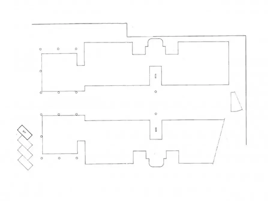 Immagine 17 di Negozio in vendita  in Via Montramito, N. 116 a Viareggio