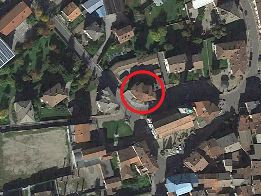 Immagine 11 di Ufficio in vendita  in Piazza Del Sagrato, N. 9 a Introbio