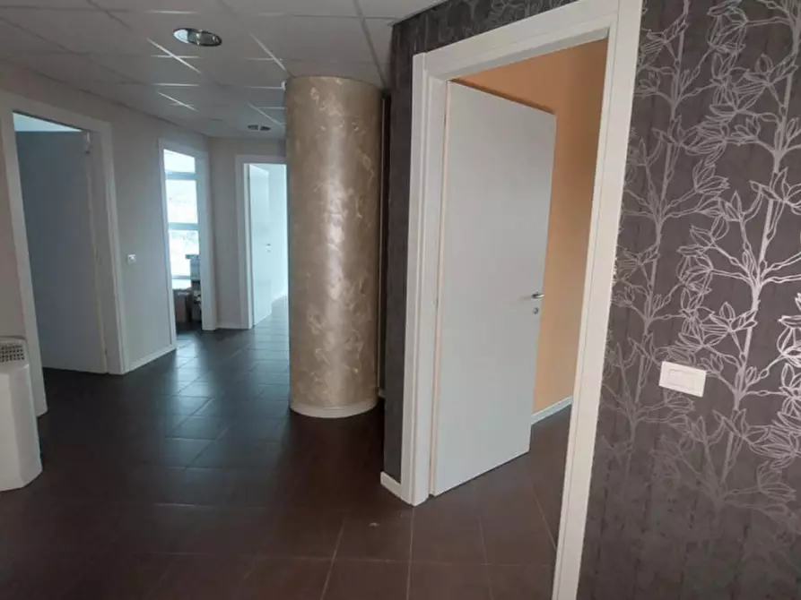 Immagine 7 di Ufficio in vendita  in Piazza J. F. Kennedy, N. snc a Avezzano