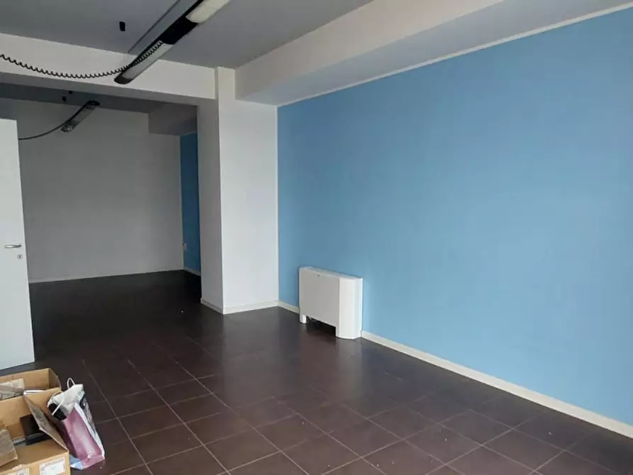 Immagine 8 di Ufficio in vendita  in Piazza J. F. Kennedy, N. snc a Avezzano