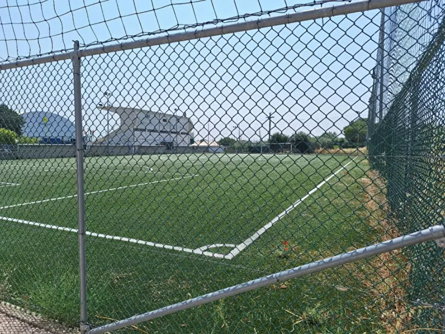 Immagine 2 di Terreno in vendita  in Strada Statale 16 Adriatica, Foggia FG, Italia a Foggia