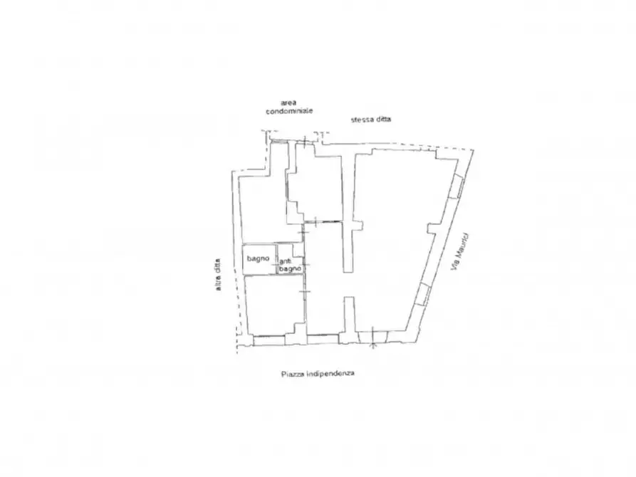 Immagine 17 di Negozio in vendita  in Piazza Indipendenza, 28, 95047 Paternò CT, Italia a Paterno'