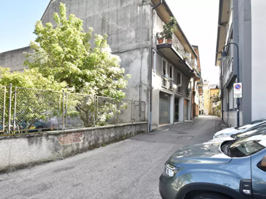 Immagine 6 di Appartamento in vendita  in via crocifissa di rosa 21 a Bussolengo