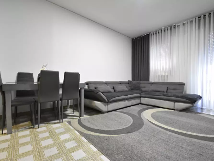 Immagine 2 di Appartamento in vendita  in via crocifissa di rosa 21 a Bussolengo