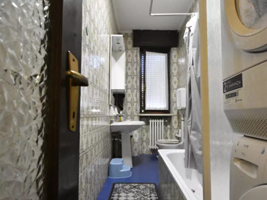 Immagine 8 di Appartamento in vendita  in via crocifissa di rosa 21 a Bussolengo