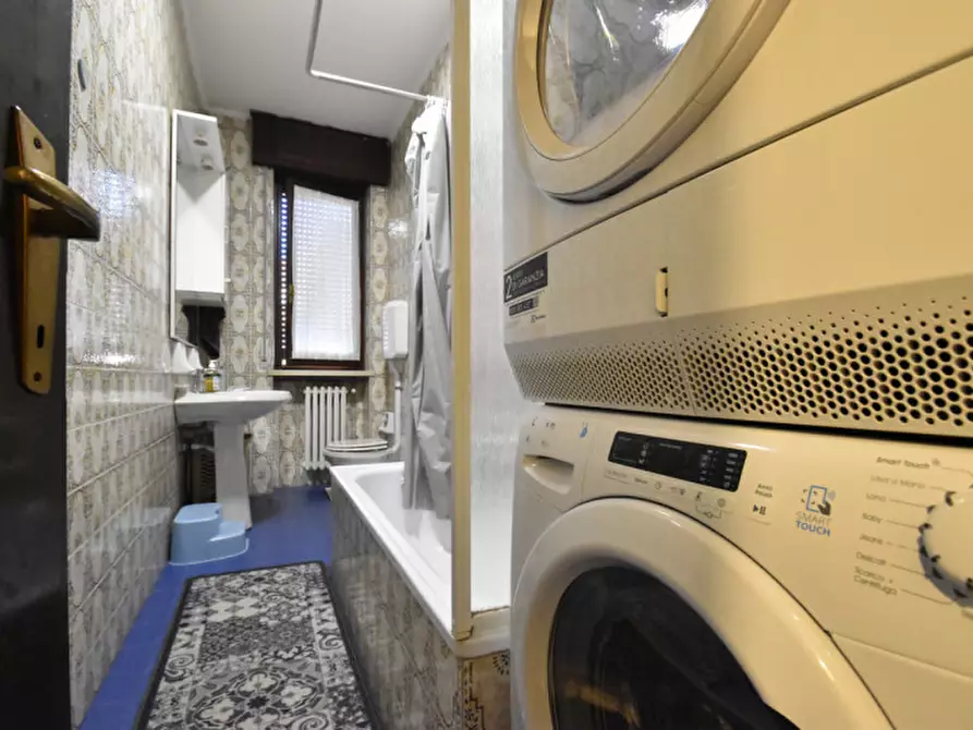 Immagine 9 di Appartamento in vendita  in via crocifissa di rosa 21 a Bussolengo