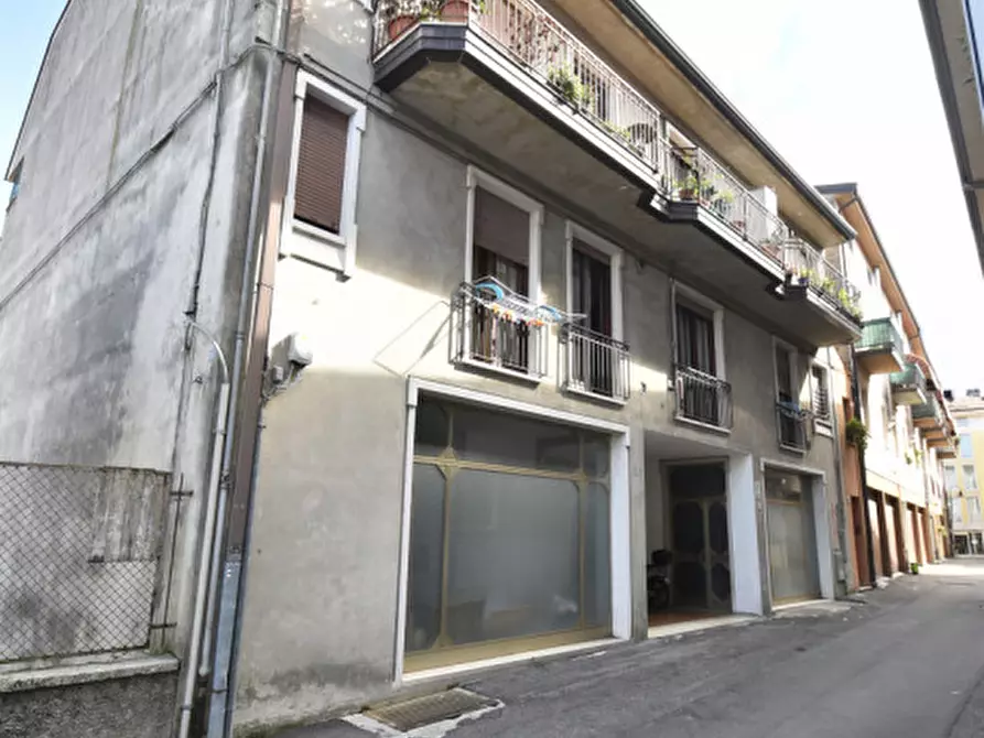 Immagine 15 di Appartamento in vendita  in via crocifissa di rosa 21 a Bussolengo