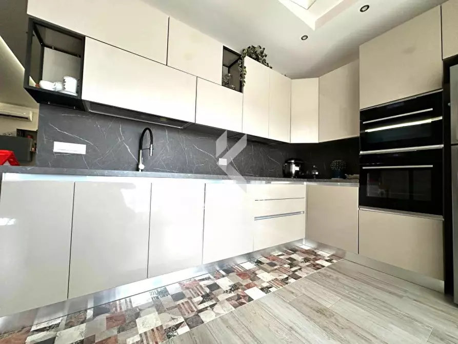 Immagine 19 di Appartamento in vendita  in via pietro del tocco 74 a Martina Franca