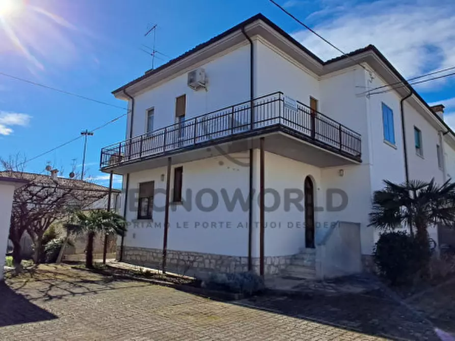 Immagine 1 di Villetta a schiera in vendita  in via monte grappa 24 a Malo