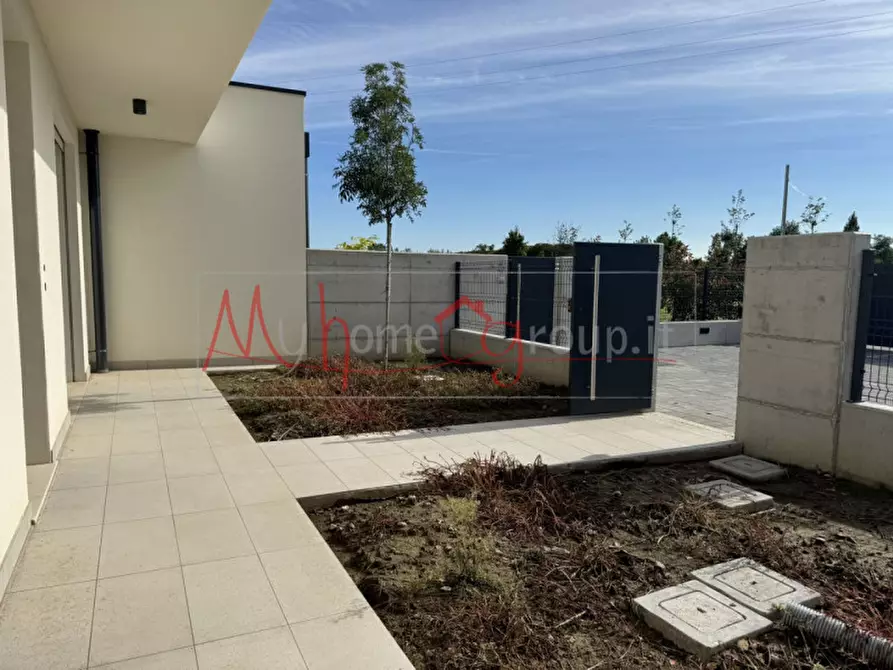 Immagine 1 di Casa trifamiliare in vendita  in Via Chioggia a Padova